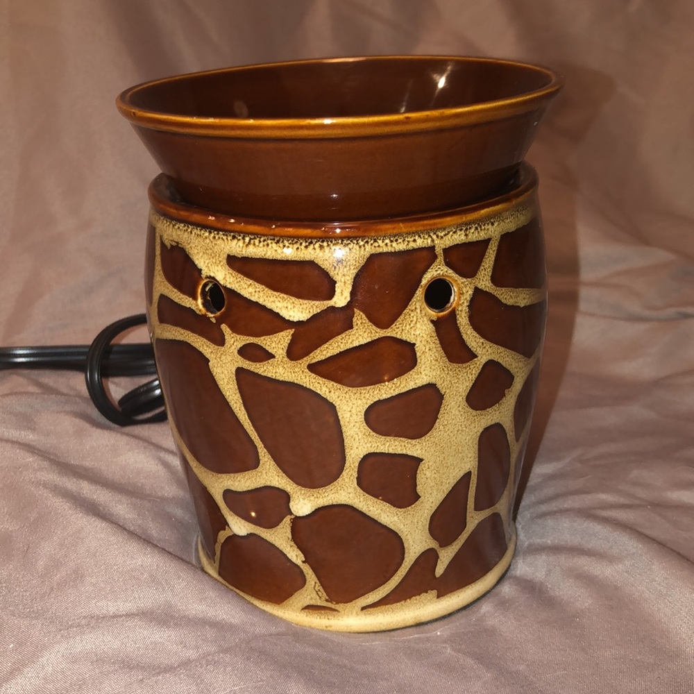 EUC Scentsy Deluxe Giraffe Warmer 🦒 - Picture 2 of 8